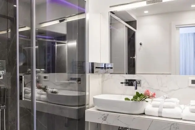 Standard Tek Büyük veya İki Ayrı Yataklı Oda