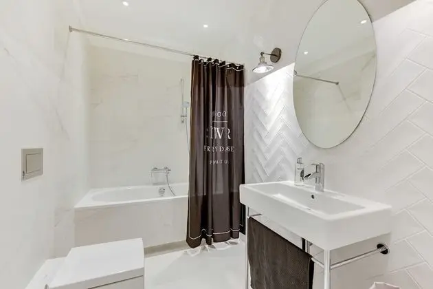 Exclusive Apart Daire, 1 Büyük (Queen) Boy Yatak ve Çekyat (Dluga 35/2)