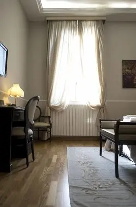 Classic Tek Büyük Yataklı Oda