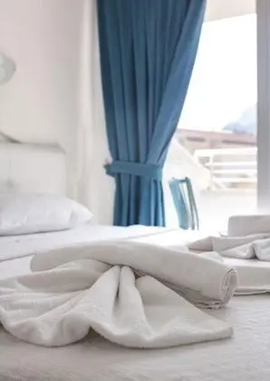 Junior Suite, Bahçe Manzaralı, Balkonlu