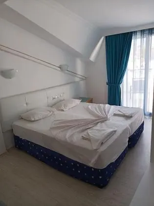 Superior Aile Odası, Bahçe Manzaralı, Balkonlu