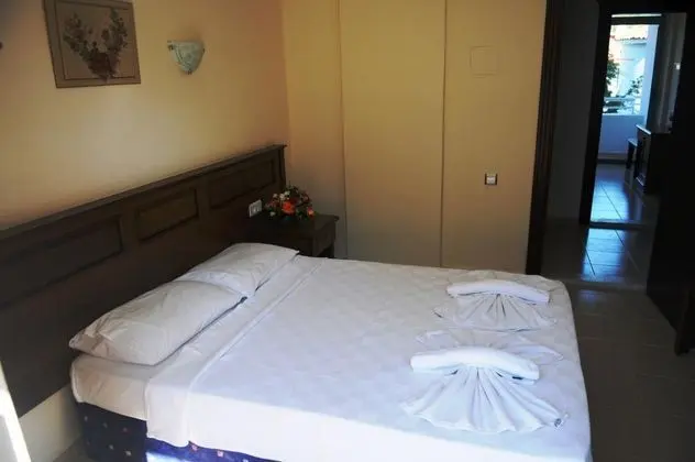 Superior Aile Odası, Bahçe Manzaralı, Balkonlu