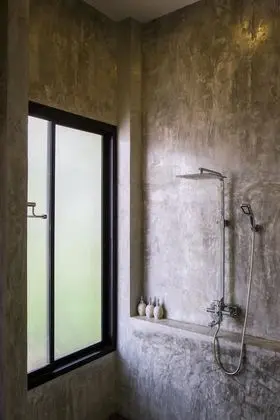 King room with Pool view/Garden view