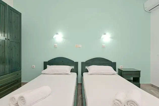 Basic Tek Büyük veya İki Ayrı Yataklı Oda, 2 Tek Kişilik Yatak, Sigara İçilmez, Bahçe Manzaralı