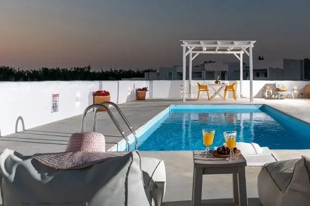 Grand Villa, 5 Yatak Odası, Kişiye Özel Havuzlu, Deniz Manzaralı (4 Villas Complex)