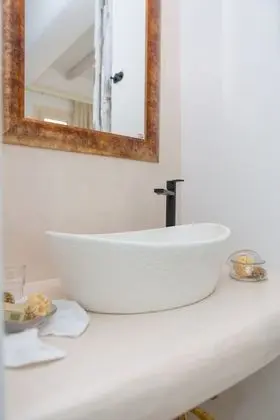 Grand Villa, 5 Yatak Odası, Kişiye Özel Havuzlu, Deniz Manzaralı (4 Villas Complex)