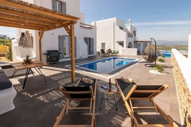 Deluxe Ev, 2 Yatak Odası, Kişiye Özel Havuzlu, Deniz Manzaralı (Coral Villa)