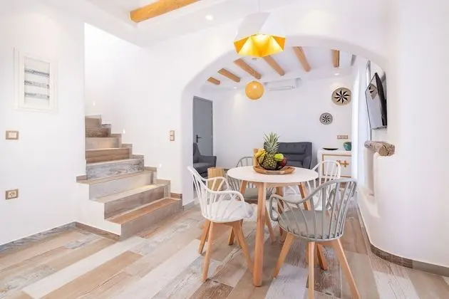 Deluxe Ev, 2 Yatak Odası, Kişiye Özel Havuzlu, Deniz Manzaralı (Coral Villa)