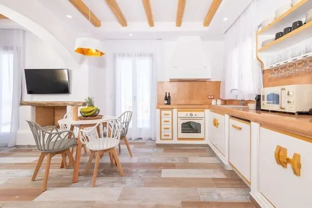 Deluxe Ev, 2 Yatak Odası, Kişiye Özel Havuzlu, Deniz Manzaralı (Coral Villa)