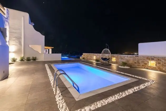 Deluxe Ev, 2 Yatak Odası, Kişiye Özel Havuzlu, Deniz Manzaralı (Coral Villa)