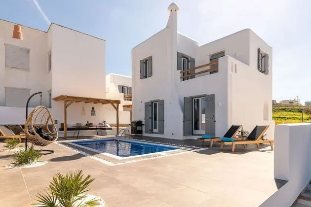 Deluxe Ev, 2 Yatak Odası, Kişiye Özel Havuzlu, Deniz Manzaralı (Coral Villa)