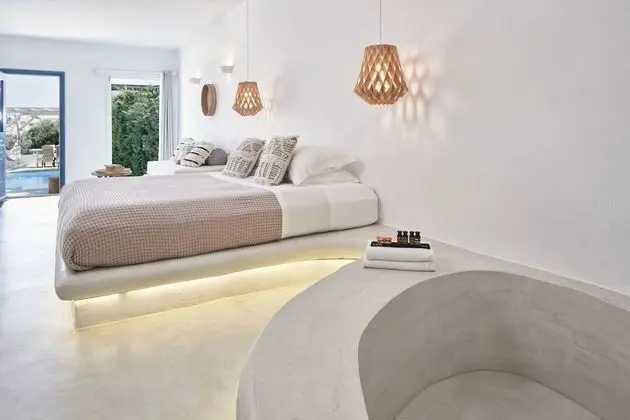 Honeymoon Suite with Lake view, Private pool & Outdoor Jetted Tub