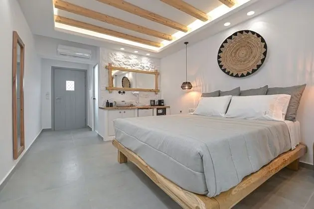 Junior Suite with Outdoor Hot Tub