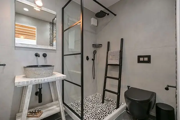 Junior Suite with Outdoor Hot Tub