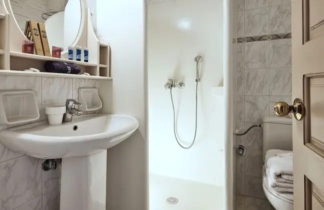Standard Tek Büyük veya İki Ayrı Yataklı Oda, Deniz Manzaralı