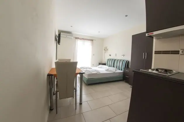 Tek Büyük veya İki Ayrı Yataklı Oda, Deniz Manzaralı