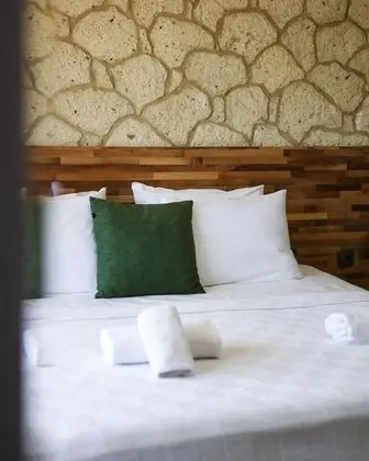 Aile Suiti, Havuz ve Bahçe Manzaralı, 2. Kat