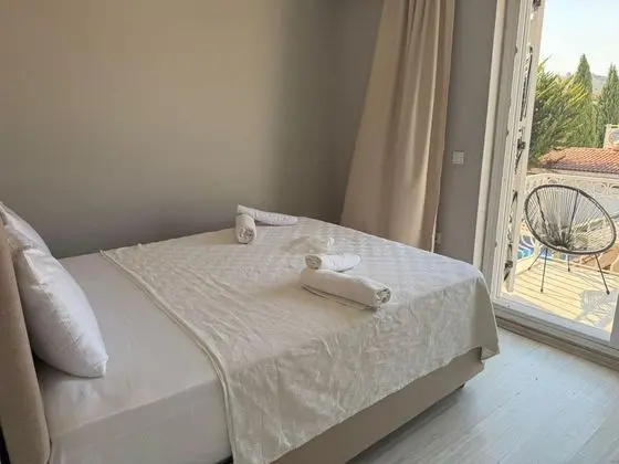 Aile Suiti, Havuz ve Bahçe Manzaralı, Aileye Özel