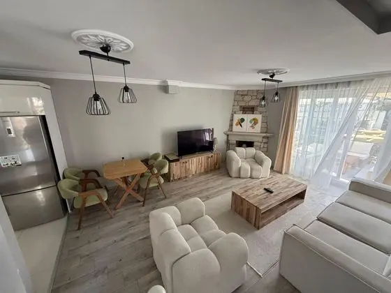 Aile Suiti, Havuz ve Bahçe Manzaralı, Aileye Özel