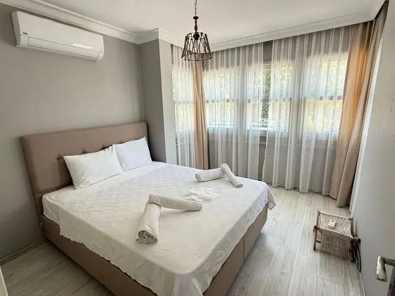 Aile Suiti, Havuz ve Bahçe Manzaralı, Aileye Özel