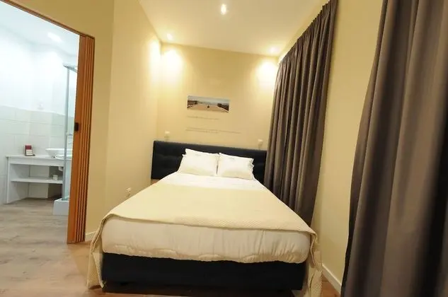 Tek Büyük Yataklı Oda (with Extra Bed - Portugal)