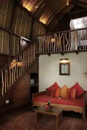 Lumbung Suite