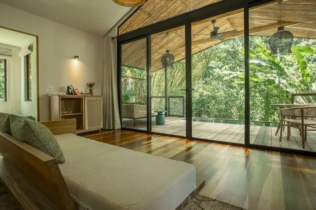 Arenal Pool Casita