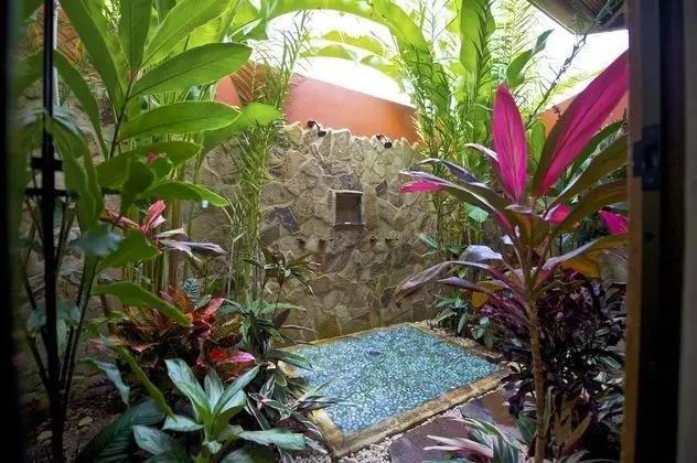 Villa (Springs)