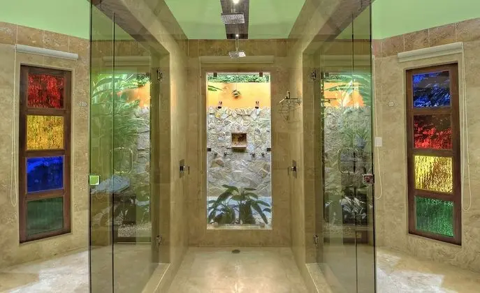 Villa (Springs)