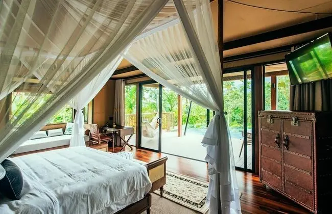 Nayara Tent