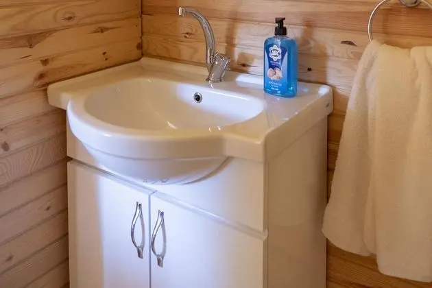 DENİZE SIFIR 2 Kişilik Ahşap Bungalov Dubble