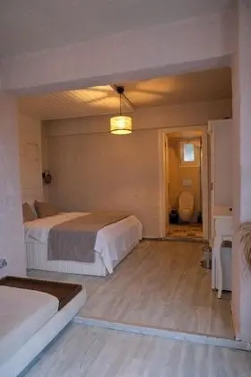 Junior Suite, Havuz veya Bahçe Manzaralı