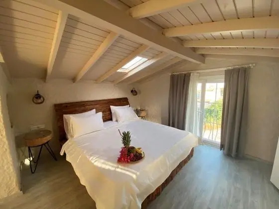 Luxury Suite, Dağ veya Havuz Manzaralı, Jakuzili