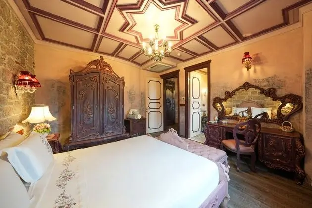 Antique Design Suite