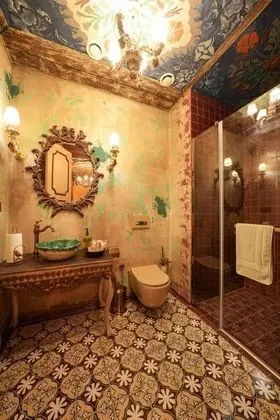 Antique Junior Suite