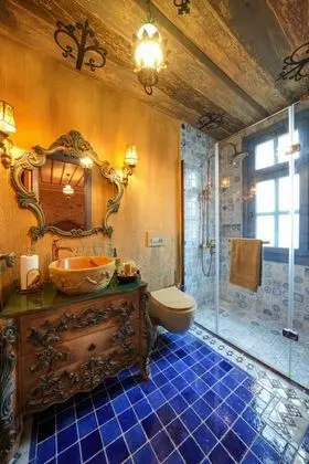 Deluxe Room with Balcony, Bahçe Manzaralı