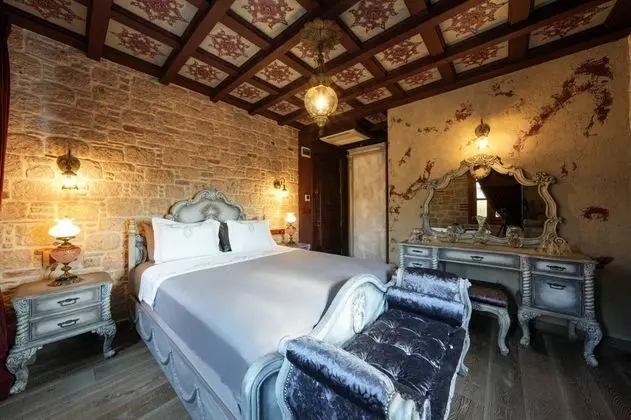 Deluxe Room with Balcony, Bahçe Manzaralı