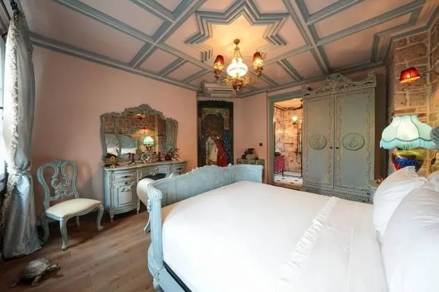 Deluxe Room with Balcony, Bahçe Manzaralı