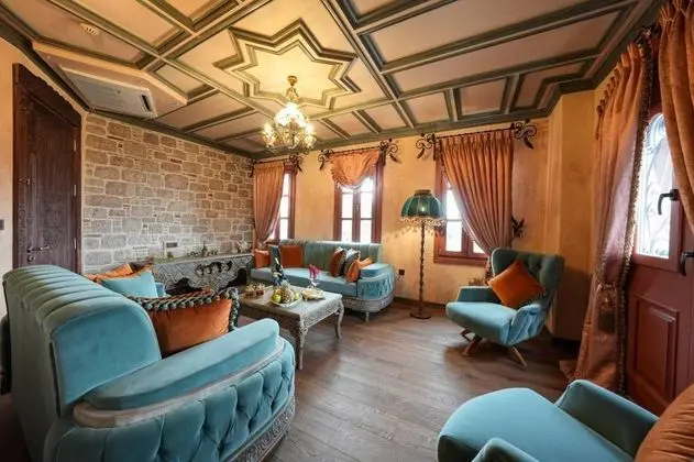 Queen Suite, Deniz ve Havuz Manzaralı, Balkonlu