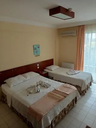 Triple, Şehir Manzaralı