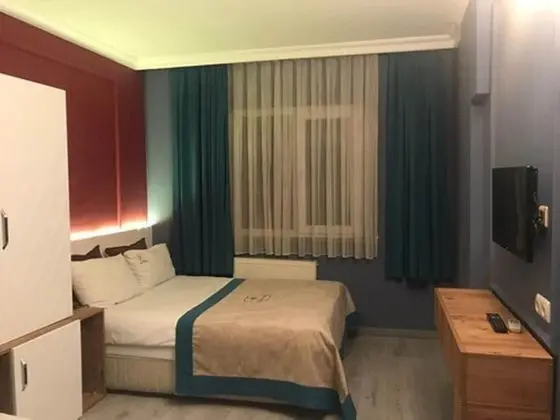Tek Büyük veya İki Ayrı Yataklı Oda