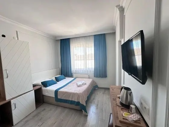 Tek Büyük veya İki Ayrı Yataklı Oda