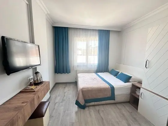 Tek Büyük veya İki Ayrı Yataklı Oda