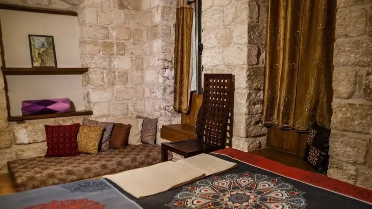 Basic Tek Büyük Yataklı Oda