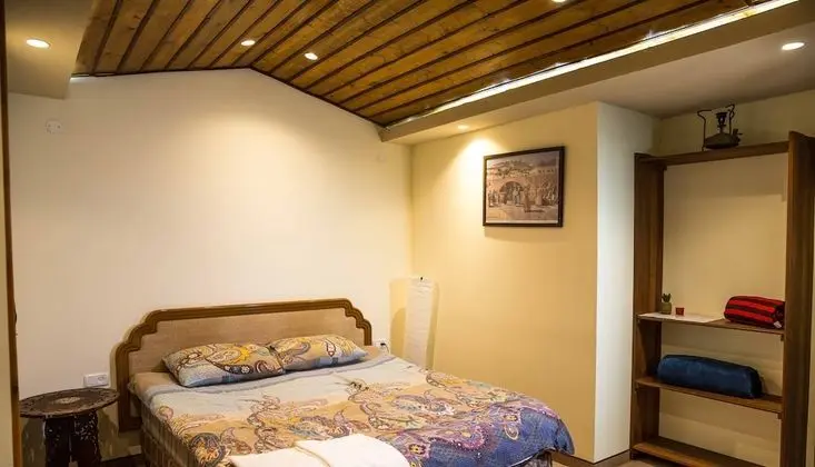 Tek Büyük Yataklı Oda