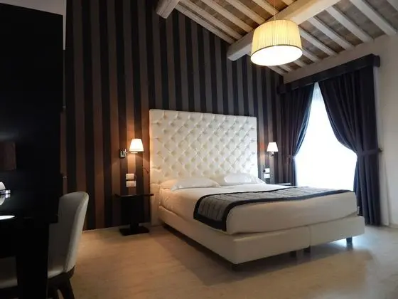 Tek Büyük veya İki Ayrı Yataklı Oda