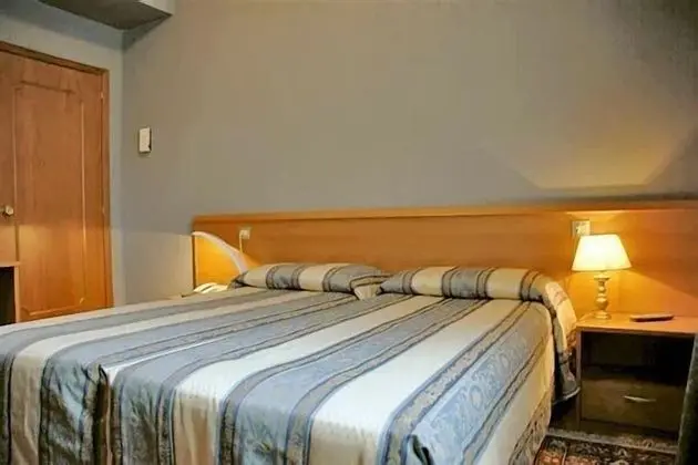 Standard Üç Kişilik Oda