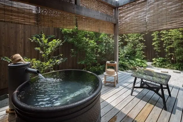 Luxury Süit (open-air bath, 65sqm, ages 13+ only)
