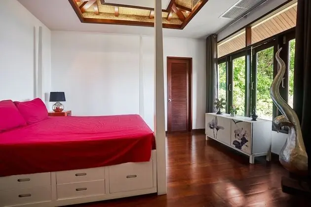 4 Bedroom Pool Villa