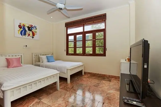 7 Bedroom Pool Villa